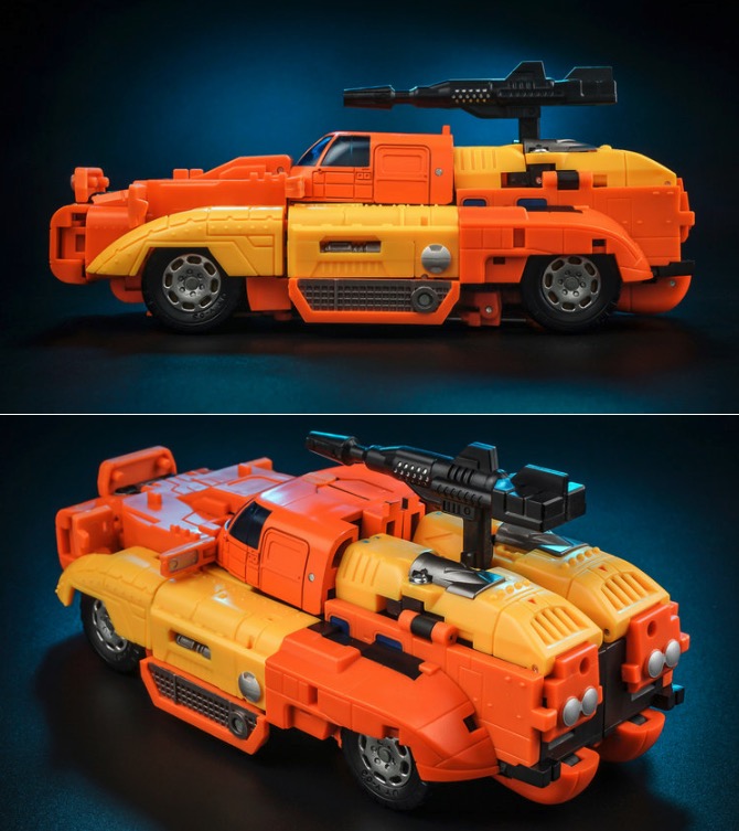 Unique Toys UT Y-03 Sandstorm Transformers Triple Changer Blades Soldier
